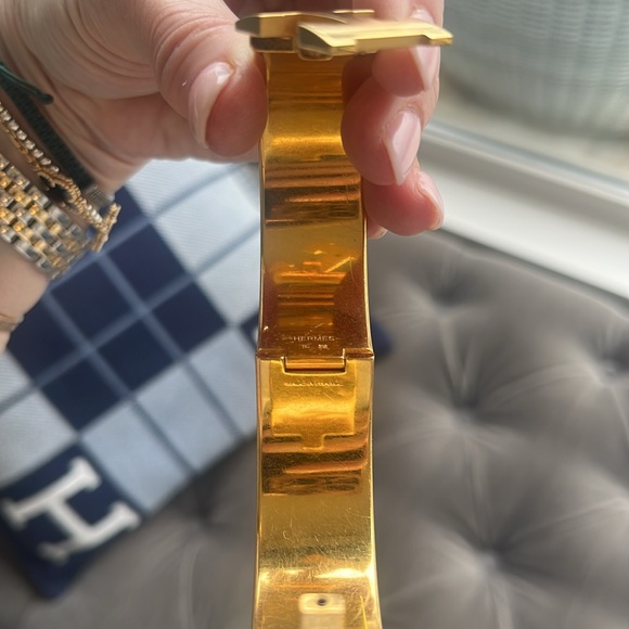 Beautiful Wide Lavender Hermes Clic Clac Bracelet- color not available anymore! - Picture 9 of 17